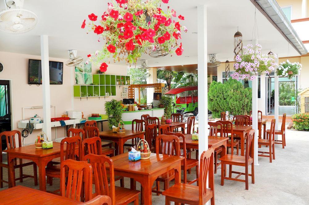 Jungle Resort Jomtien Beach Exterior foto