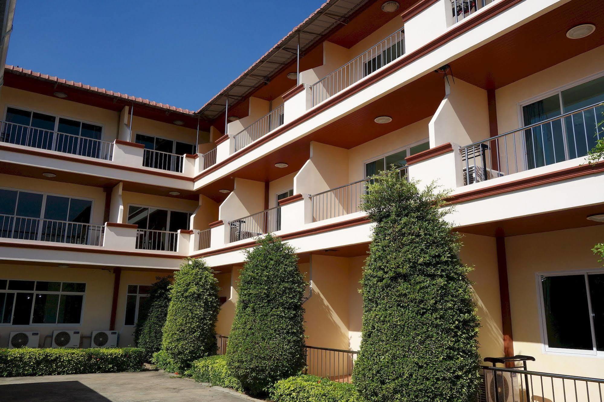 Jungle Resort Jomtien Beach Exterior foto