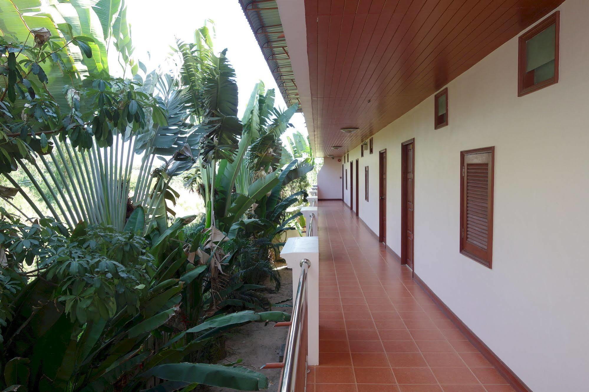 Jungle Resort Jomtien Beach Exterior foto