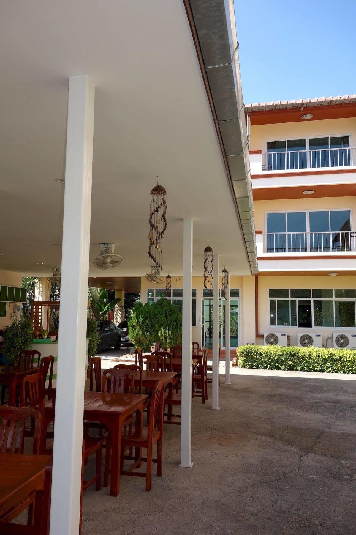 Jungle Resort Jomtien Beach Exterior foto