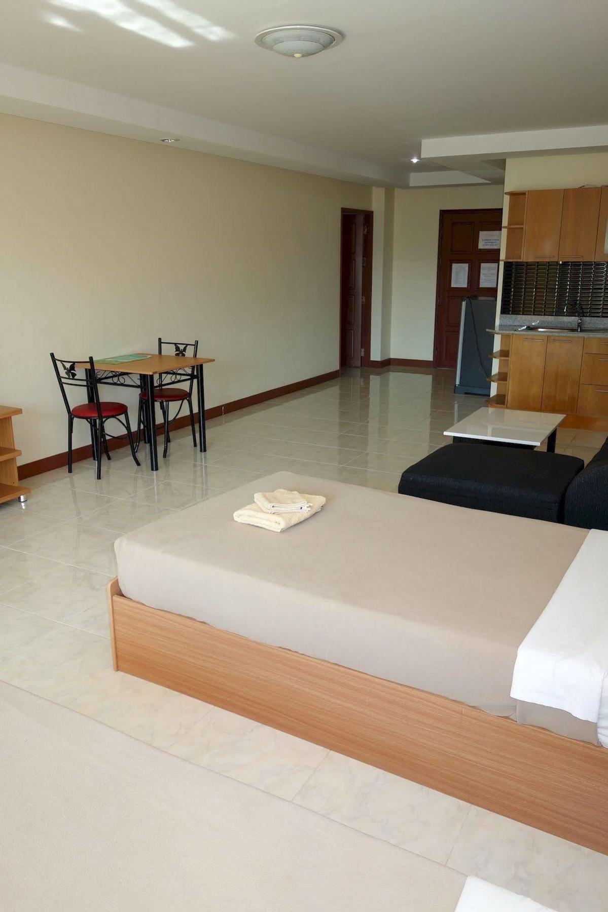 Jungle Resort Jomtien Beach Exterior foto